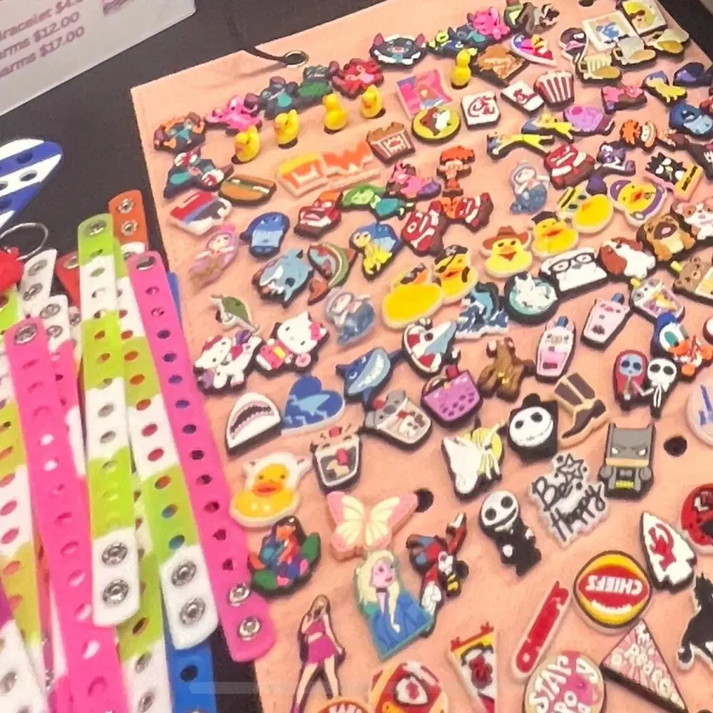30‎ random croc charms